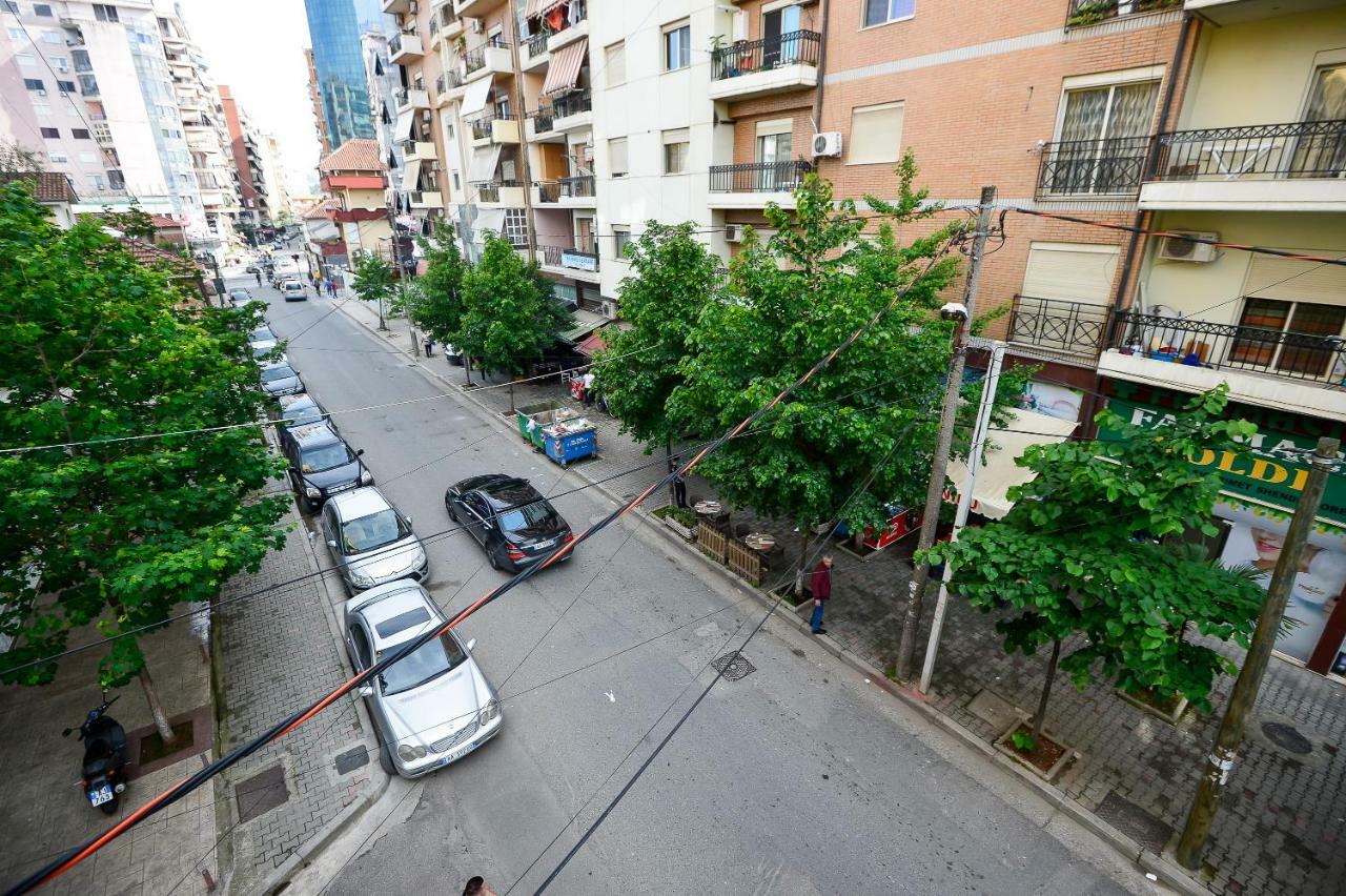 Hotel Niku Tirana Exterior photo